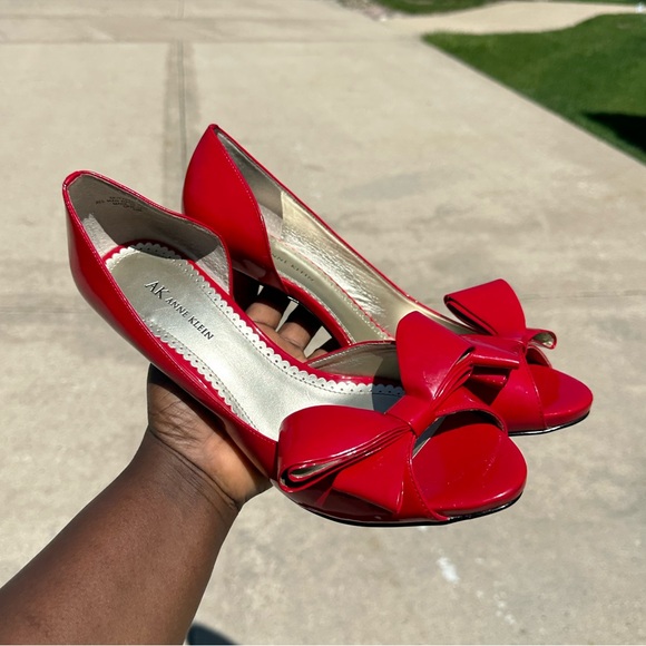 Anne Klein Red Heels with Bow size 11 - Picture 6 of 12